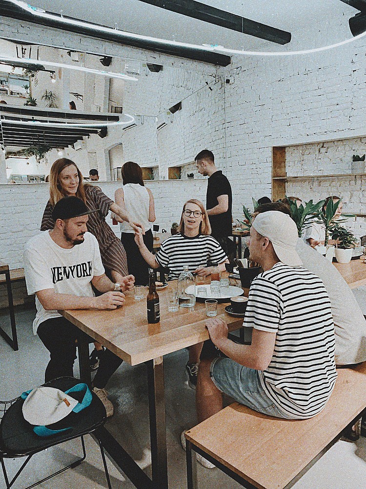 Optimiser l’usage du sachet cristal au bureau pour une organisation élégante et fonctionnelle